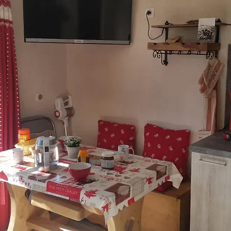 Studio Chatel, 1 Piece, 4 Personnes - Fr-1-200-351 Apartment